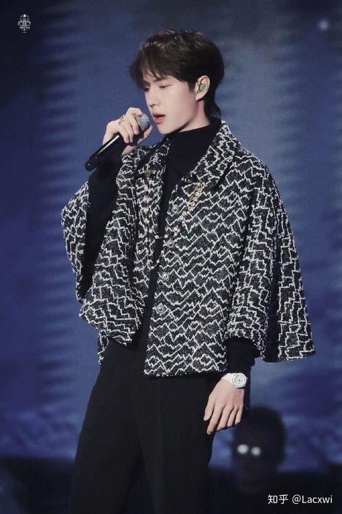 娱乐吃瓜说王一博是真的吗,娱乐吃瓜背后的真实面貌揭秘